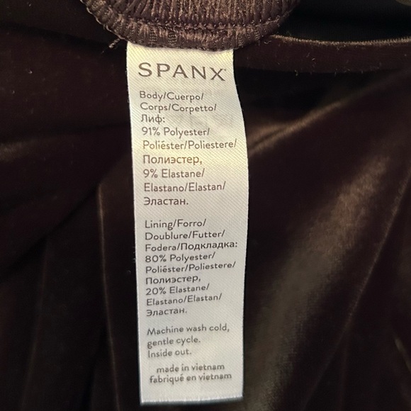 Spanx Women’s Soft Velvet Fabric High Waist Black Leggings, Size Medium - Picture 11 of 12